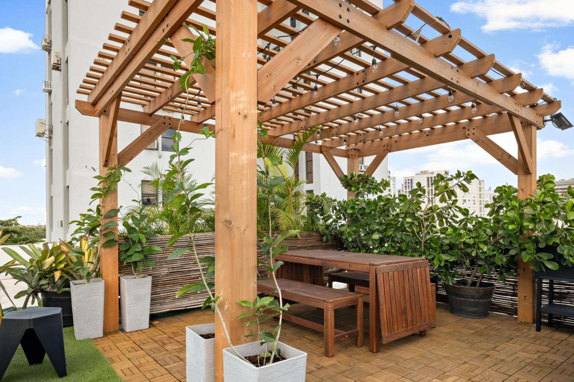 Condado & Rooftop Garden For Large Groups - 2 Apartamento